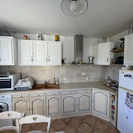 Maison Charmante Pres Du D'esparron, 2 Chambres, Parking - Fr-1-822-10 펜션
