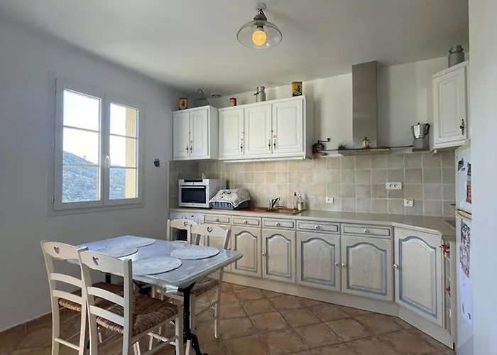 Holiday home Maison Charmante Pres Du D'esparron, 2 Chambres, Parking - Fr-1-822-10